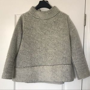 ZARA KNIT COZY SWEATER